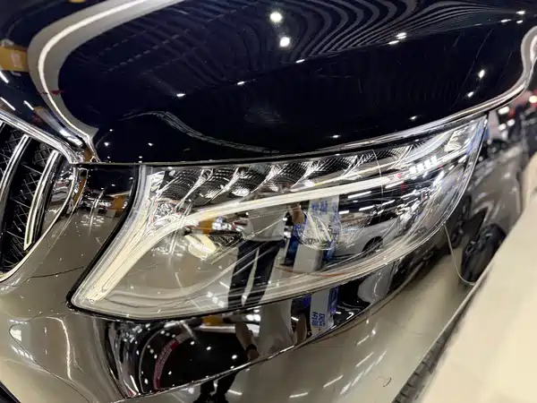 Mercedes-Benz V-Class 2022