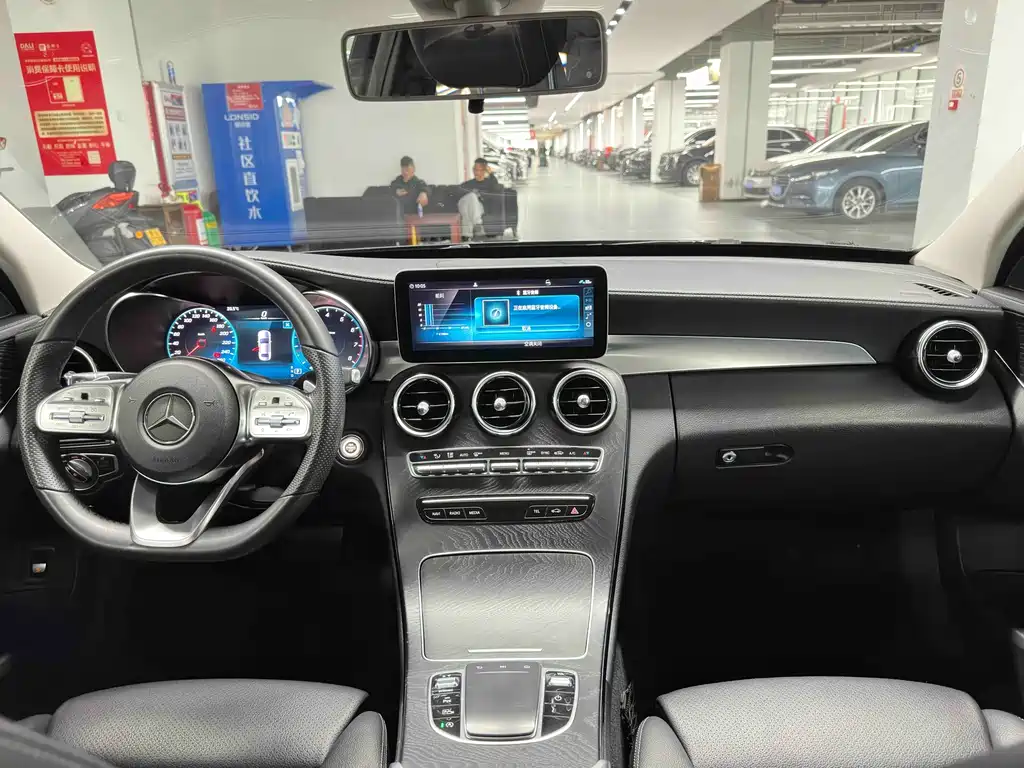 Mercedes-Benz C-Class 2019 — фото 13