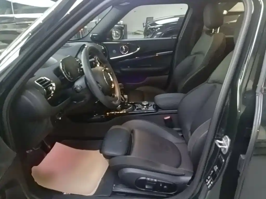 MINI JCW CLUBMAN 2020 — фото 15