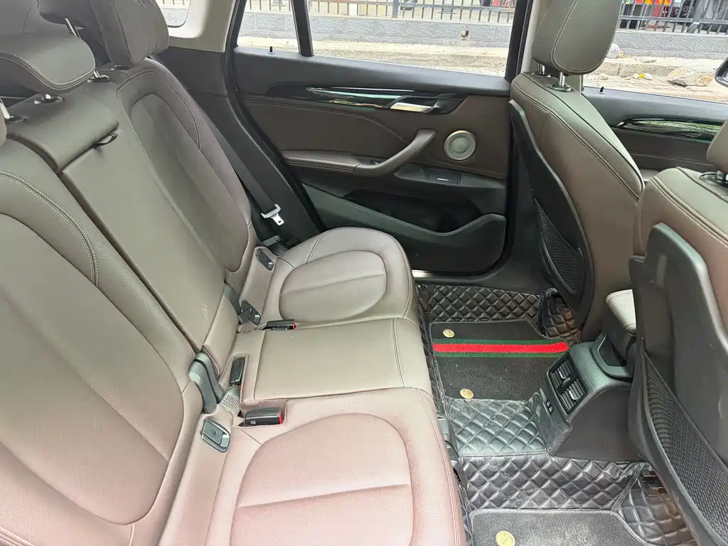 BMW X1 2021 — фото 12