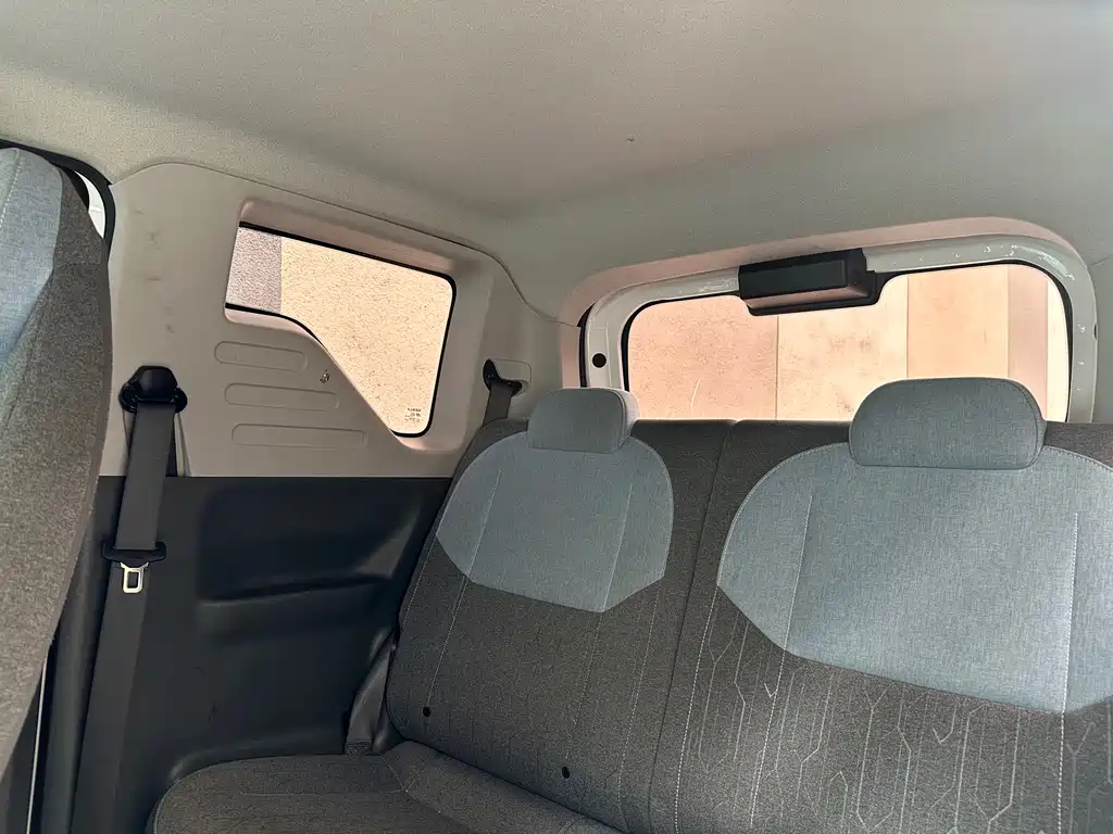 Geely Galaxy Panda 2023