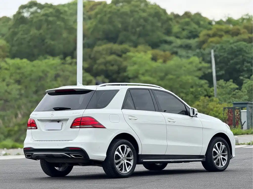 Mercedes-Benz GLE 2015 — фото 14