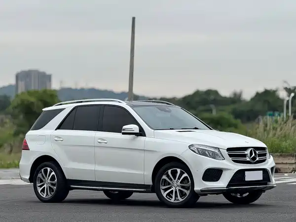 Mercedes-Benz GLE 2015