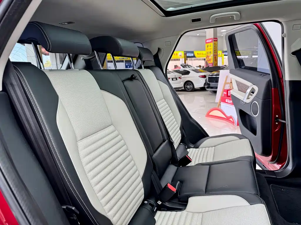 Land Rover Discovery Sport 2020 — фото 12