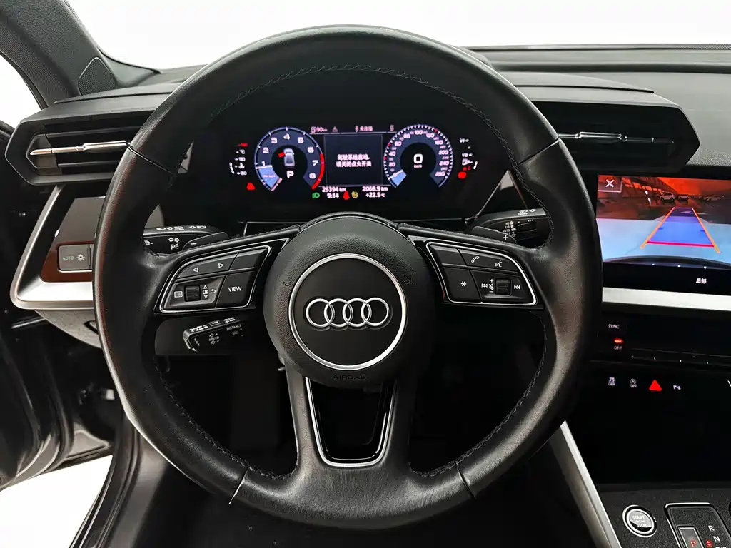 Audi A3 2024 — фото 12