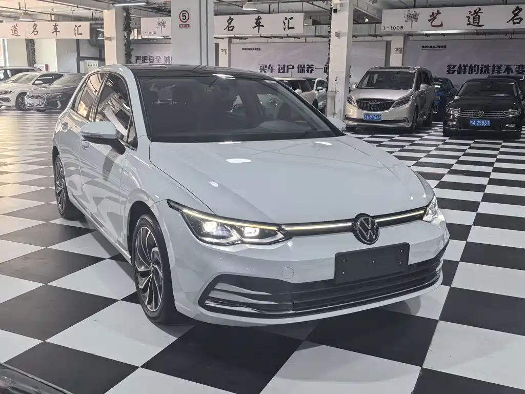 Volkswagen Golf 2022