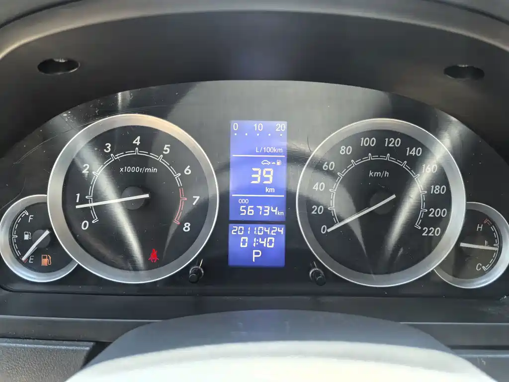 BAIC Motor E Series 2015 — фото 13
