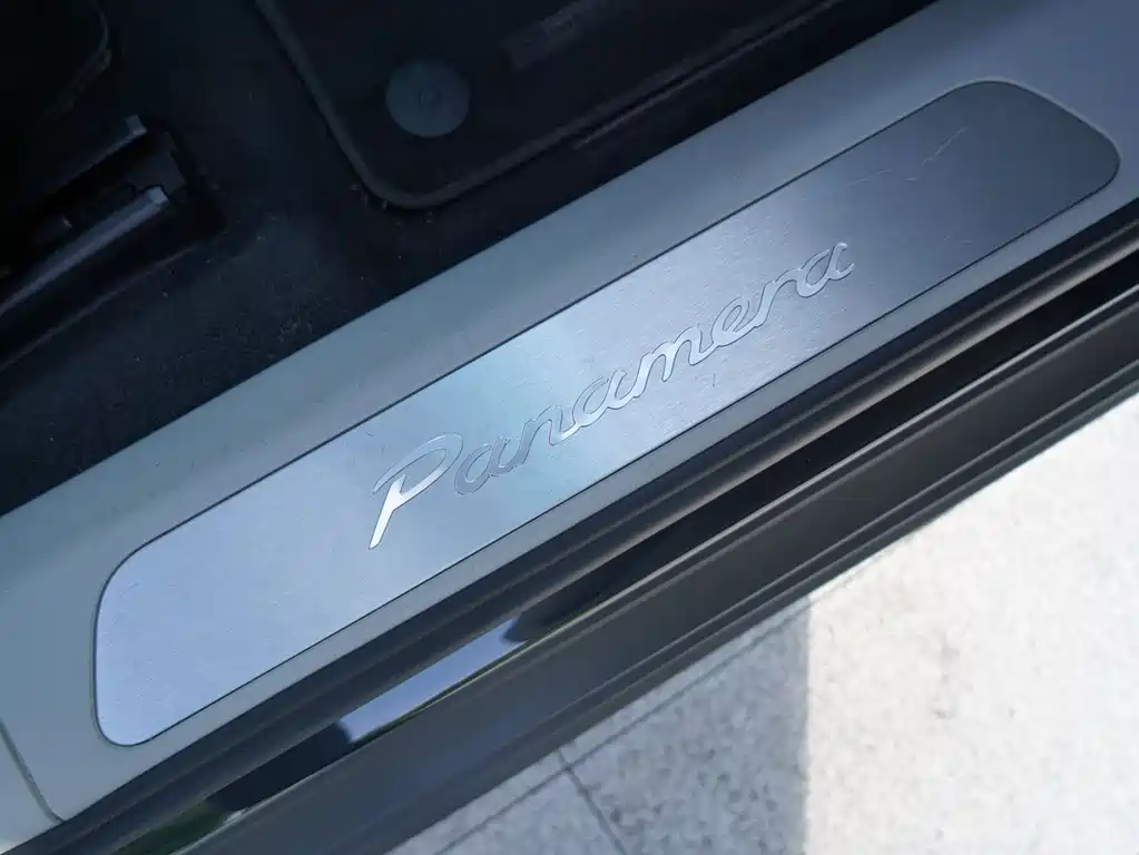 Porsche Panamera 2019 — фото 17