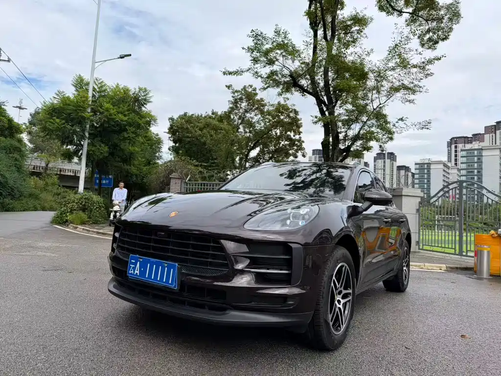 Porsche Macan 2021 — фото 9