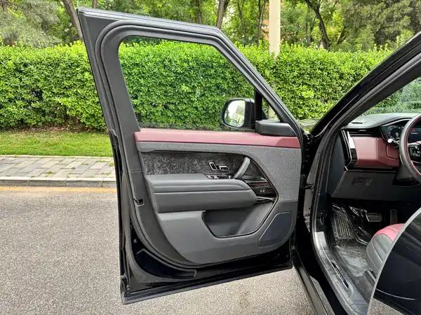 Land Rover Range Rover Sport 2024