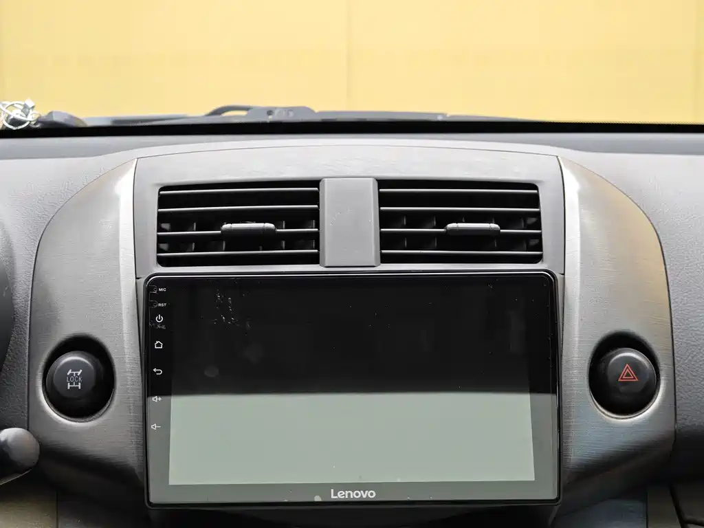 Toyota RAV4 2012 — фото 16