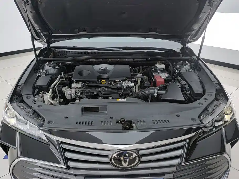 Toyota Avalon 2020 — фото 10