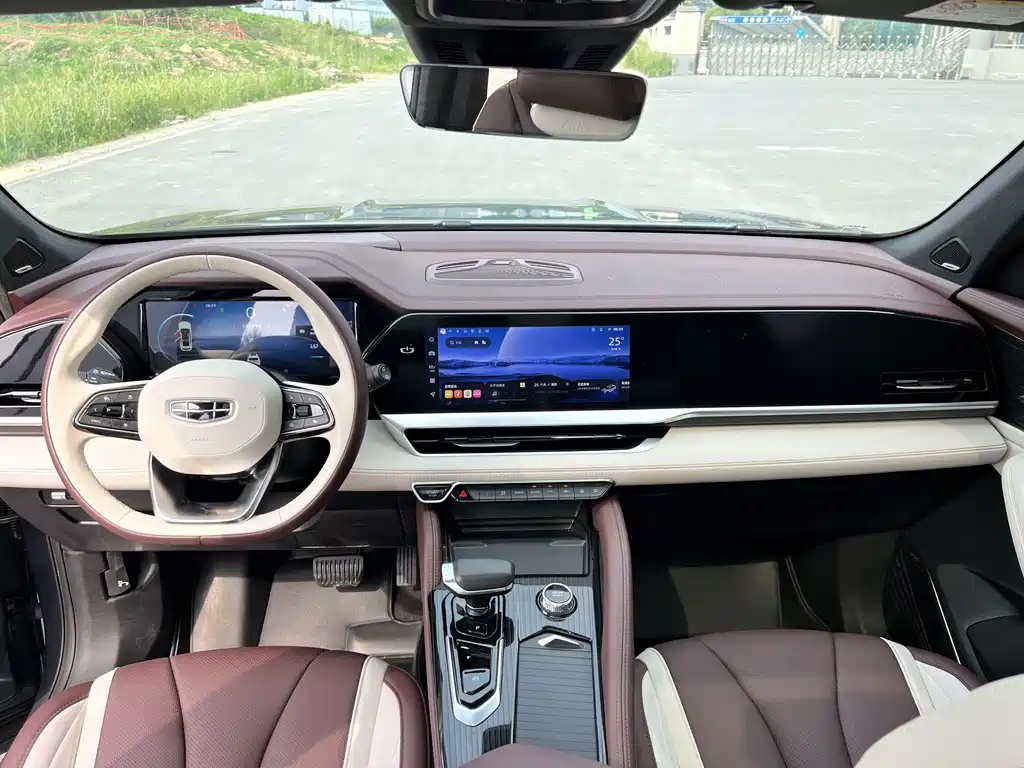 Geely Xingyue L 2023 — фото 12