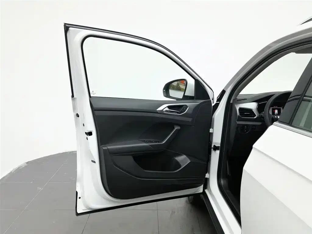 Volkswagen T-Cross 2022 — фото 8