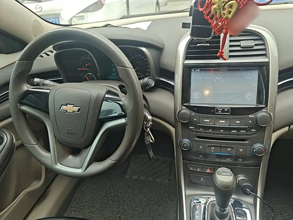 Chevrolet Malibu 2015 — фото 10