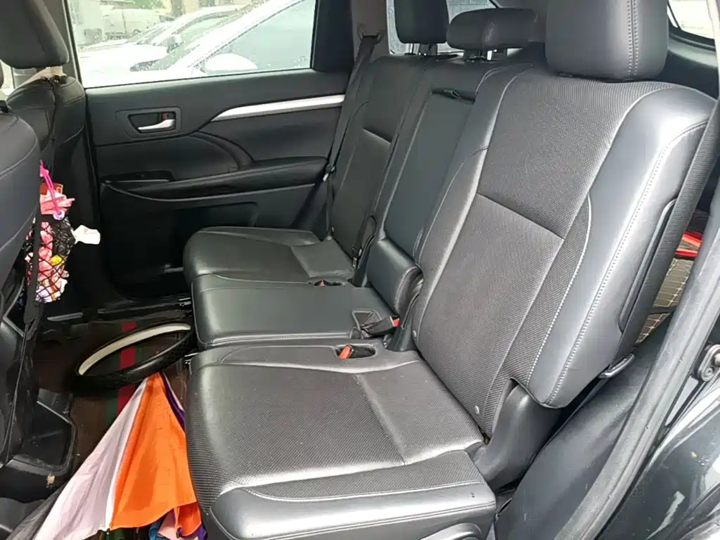 Toyota Highlander 2020 — фото 17
