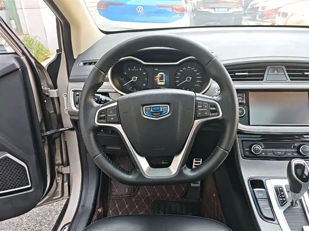 Geely Emgrand GS 2018 — фото 11