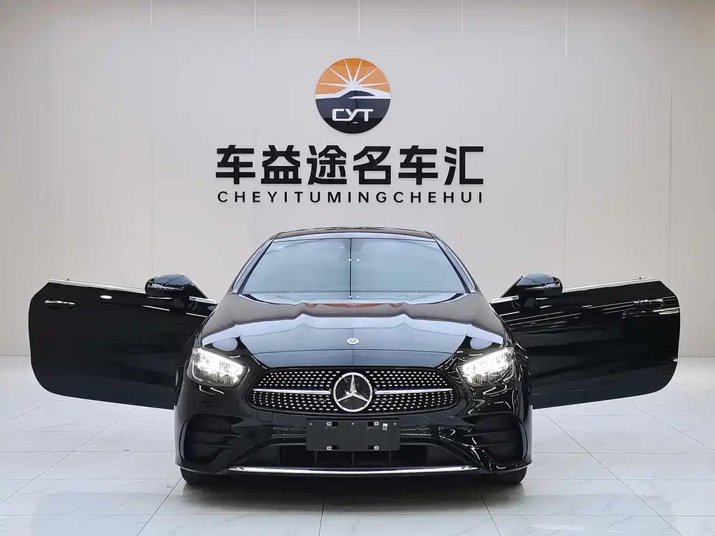 Mercedes-Benz E-Class 2023 — фото 7