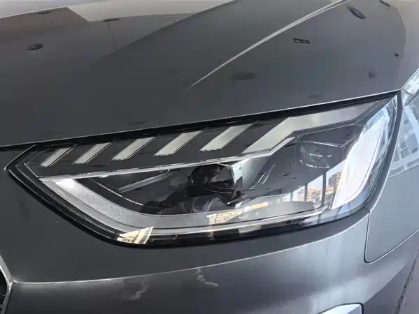 Audi A4L 2021