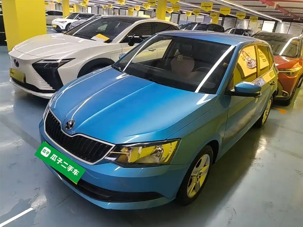 Skoda Fabia 2017 — фото 2