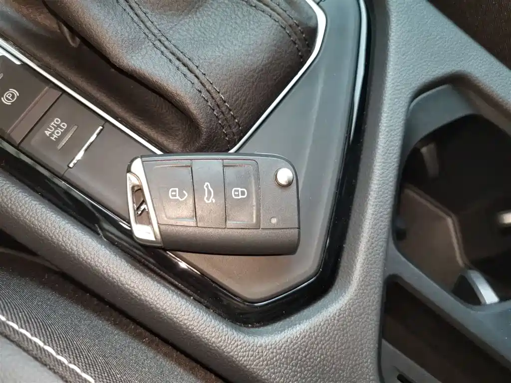 Volkswagen Tiguan L 2025 — фото 17