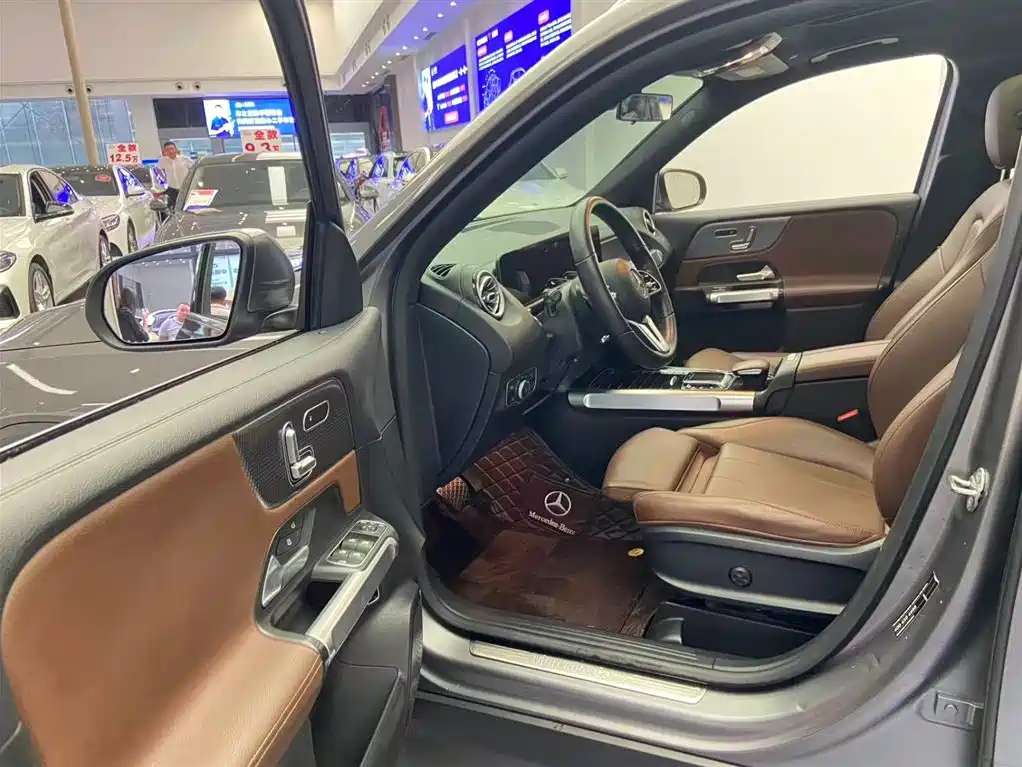 Mercedes-Benz GLB 2020 — фото 19