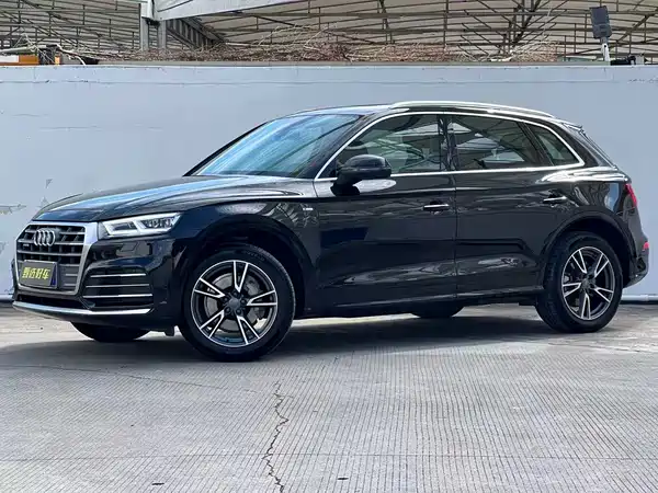 Audi Q5L 2020