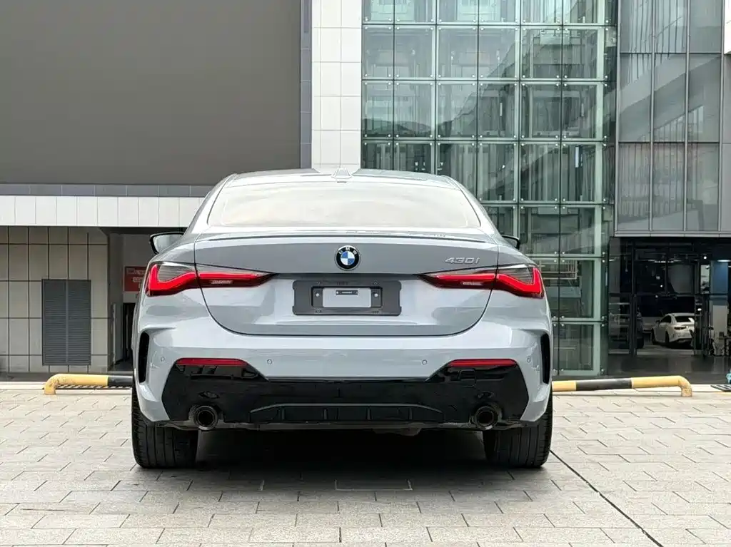 BMW 4 Series 2025 — фото 8