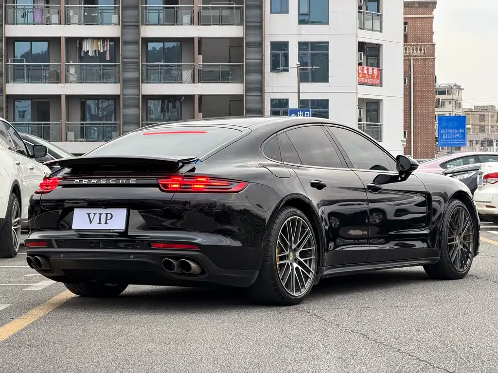 Porsche Panamera 2017