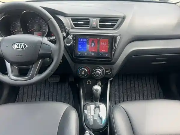 Kia K2 2013
