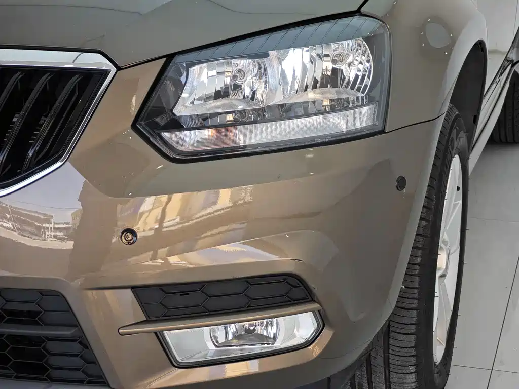 Skoda Yeti 2018 — фото 31