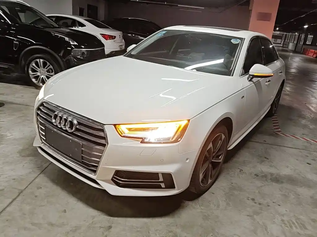 Audi A4L 2018