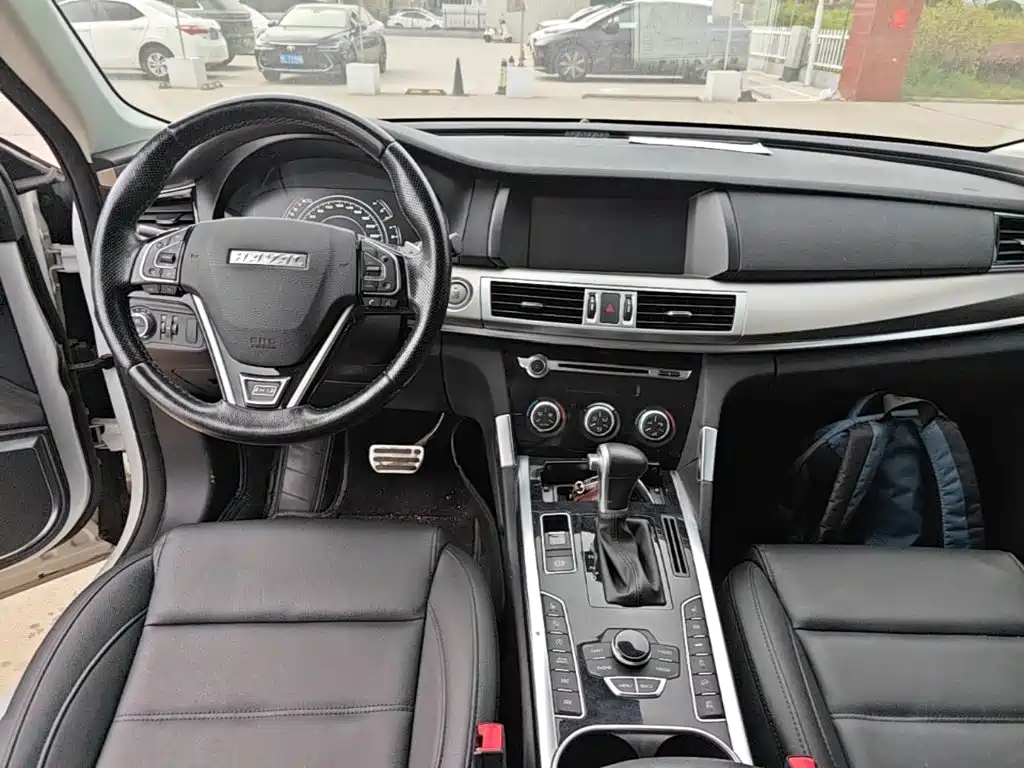 Haval H7 2017 — фото 10