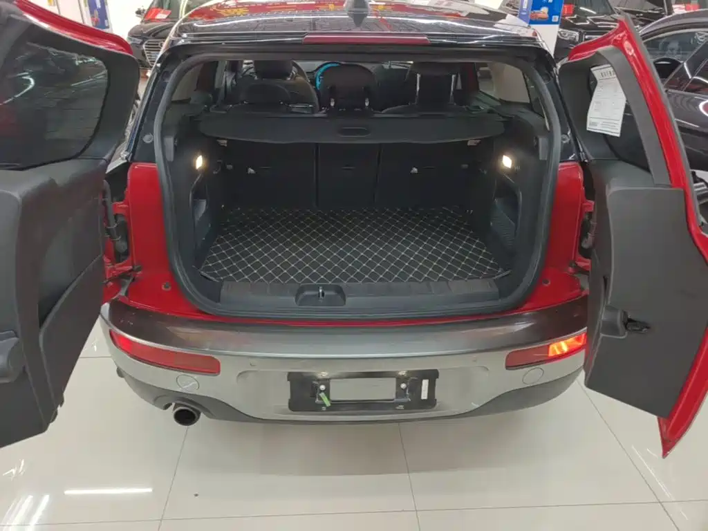 MINI Clubman 2018 — фото 19