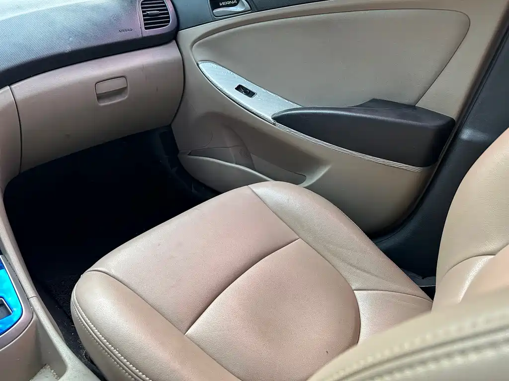 Hyundai Verna 2016 — фото 9