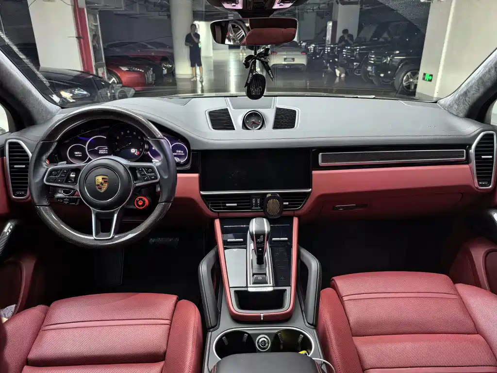 Porsche Cayenne 2022 — фото 12