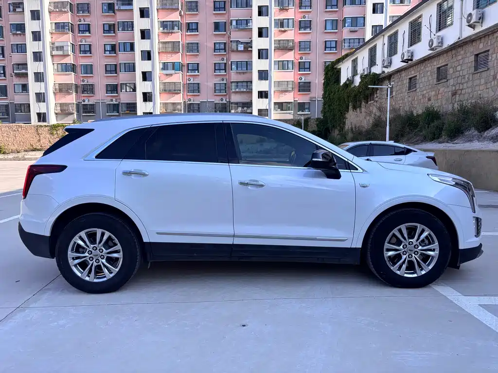 Cadillac XT5 2021 — фото 7