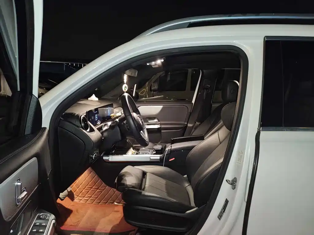 Mercedes-Benz GLB 2020