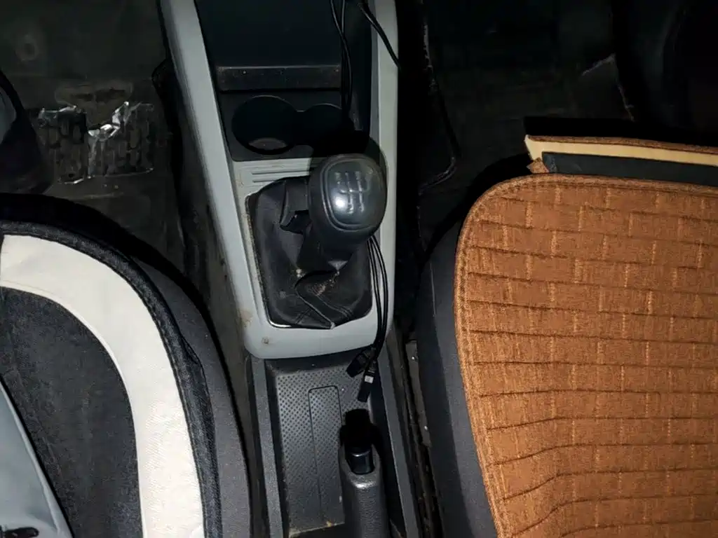 Skoda Fabia 2015 — фото 14