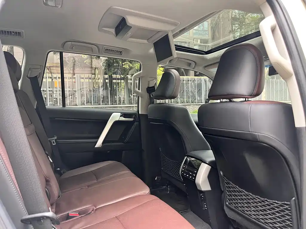 Toyota Prado 2018 — фото 9