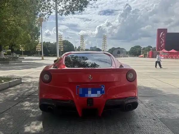 Ferrari F12berlinetta 2020