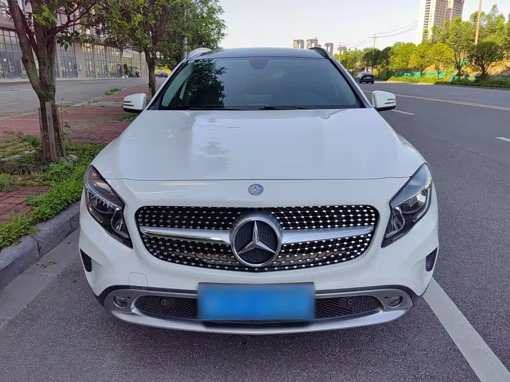 Mercedes-Benz GLA 2016 — фото 12