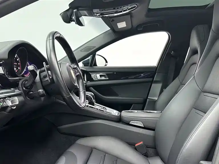 Porsche Panamera 2021 — фото 13