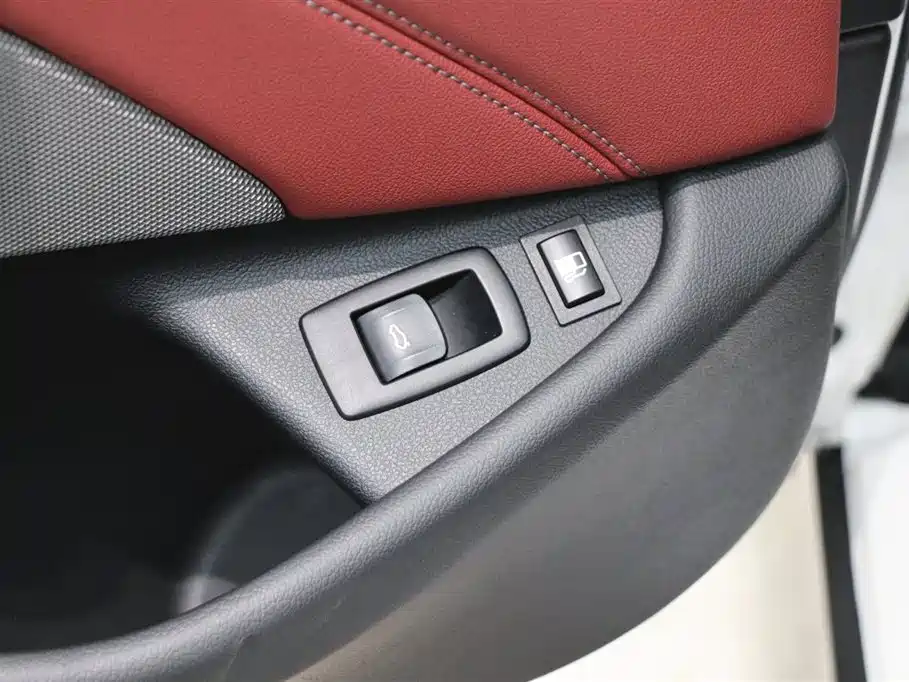 BMW 5 Series New Energy 2022 — фото 12