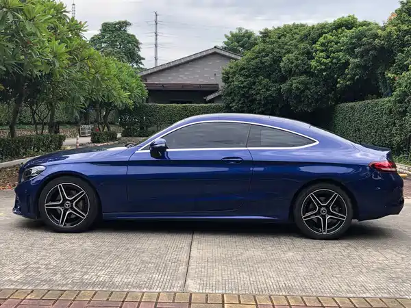 Mercedes-Benz C-Class 2020
