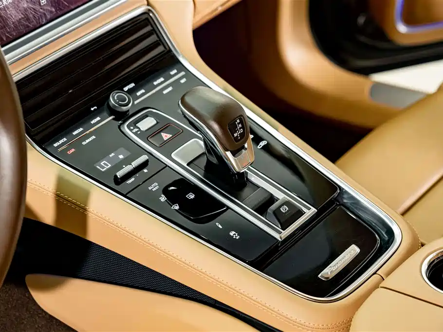 Porsche Panamera 2022 — фото 12