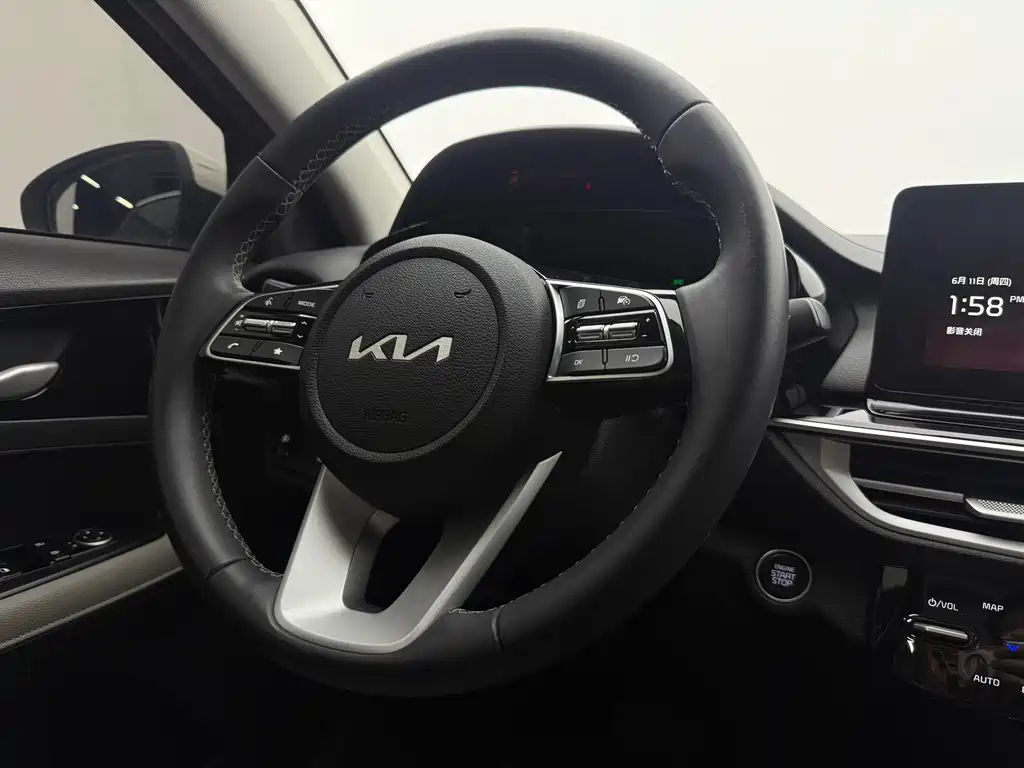 Kia K3 2022 — фото 14