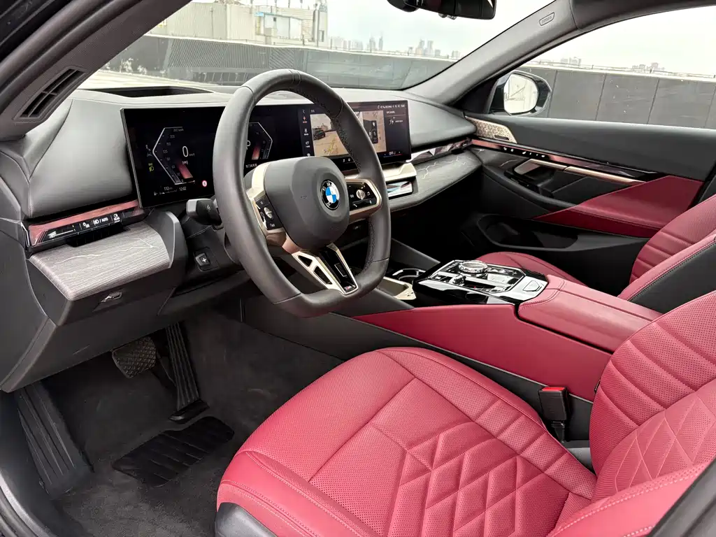 BMW 5 Series 2025