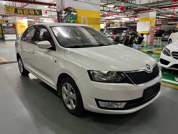 Skoda Rapid 2015