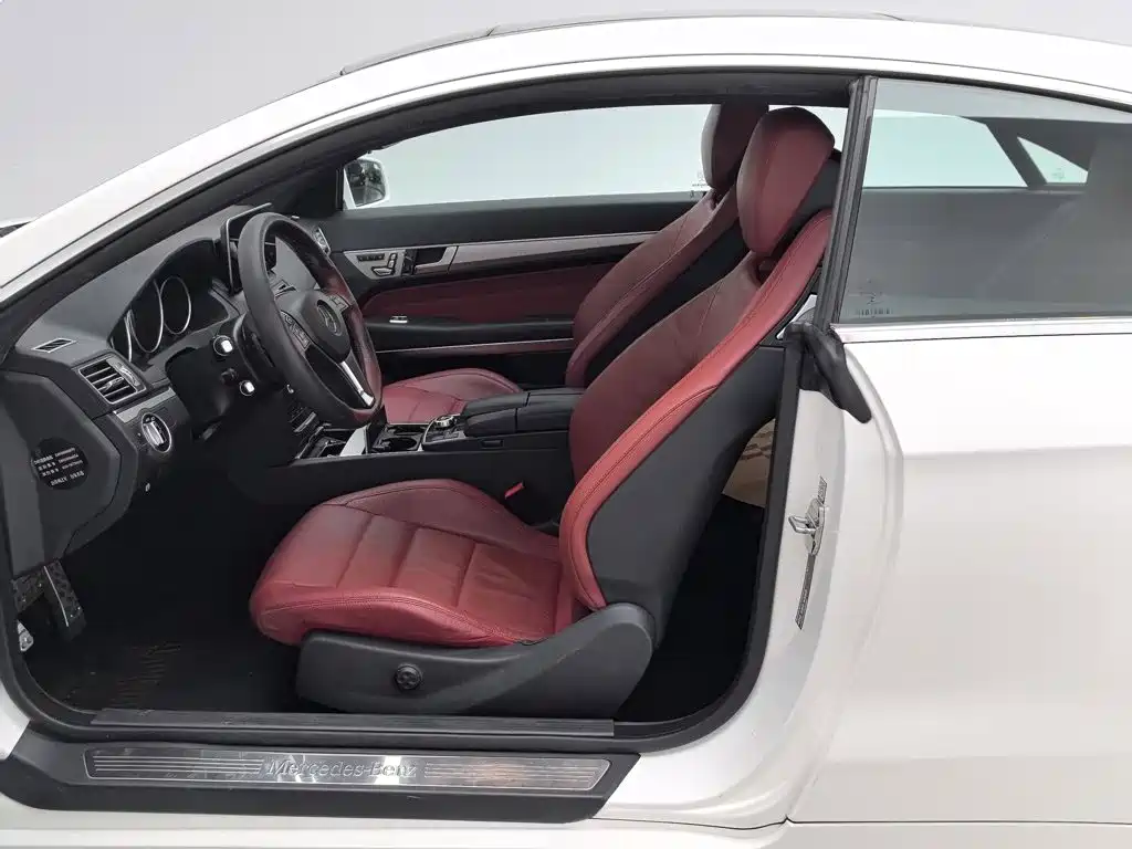 Mercedes-Benz E-Class 2015 — фото 10